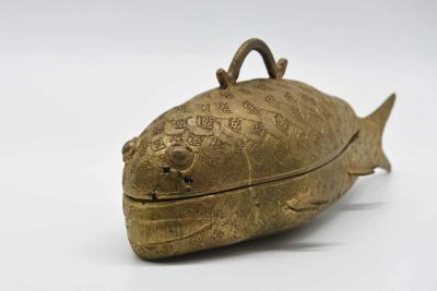 Lidded bowl