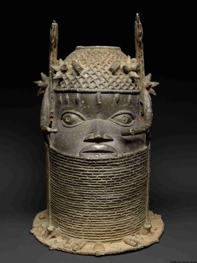 Commemorative Head