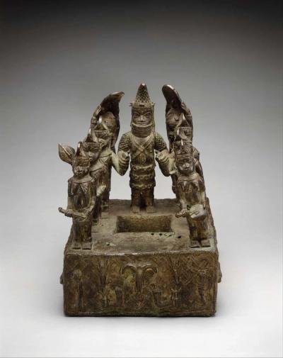 Altar Tableau